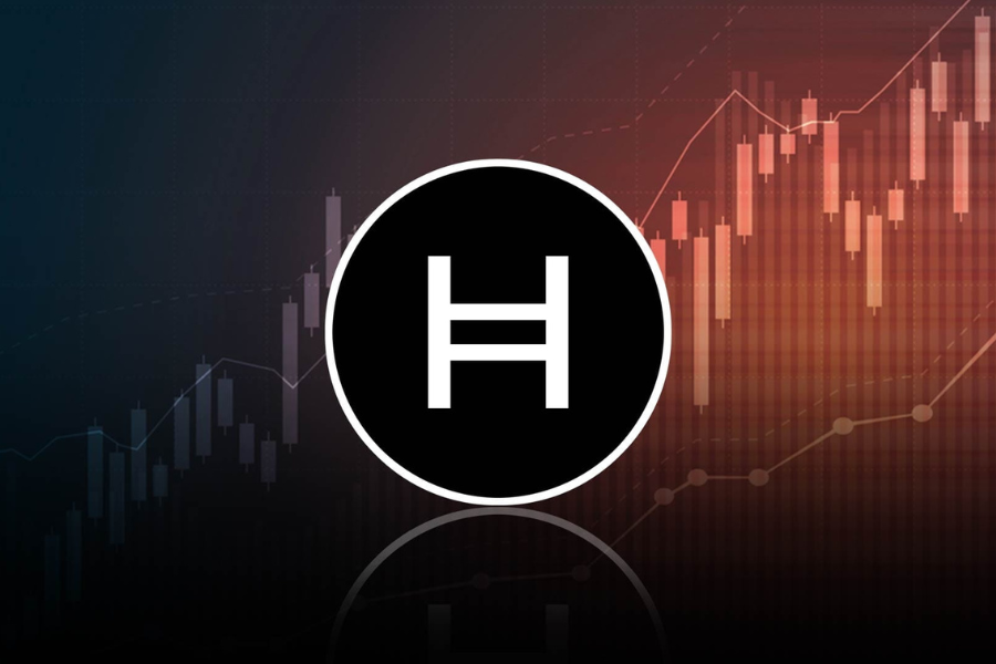 HBAR Price Analysis: Will HBAR Bounce Within This Triangle?